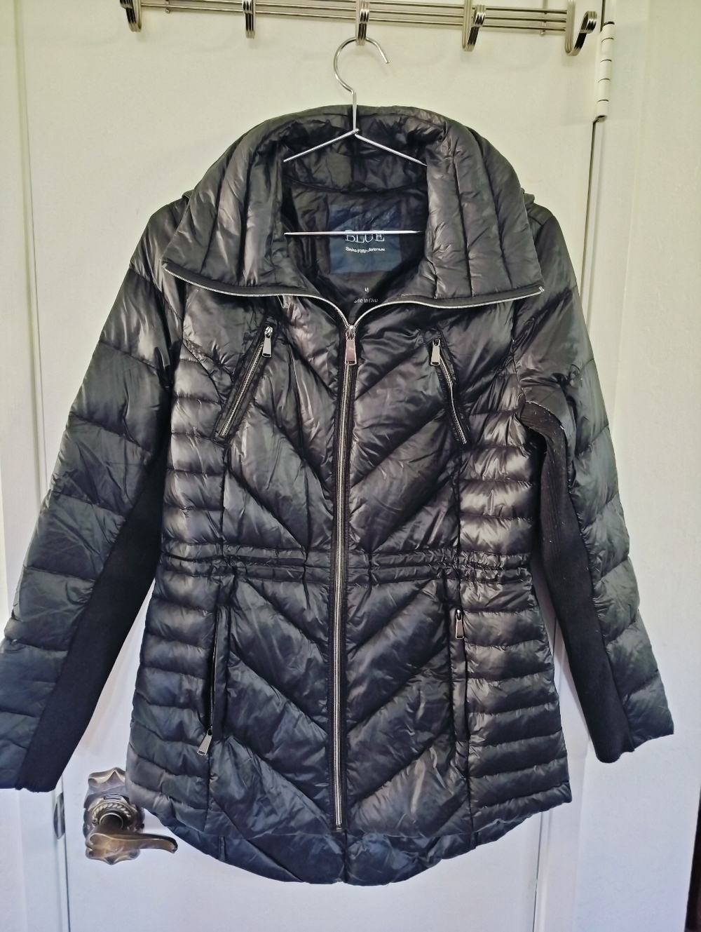 Blue by Saks Fifth Avenue Women's Black Hooded Puffer Jacket Size Medium